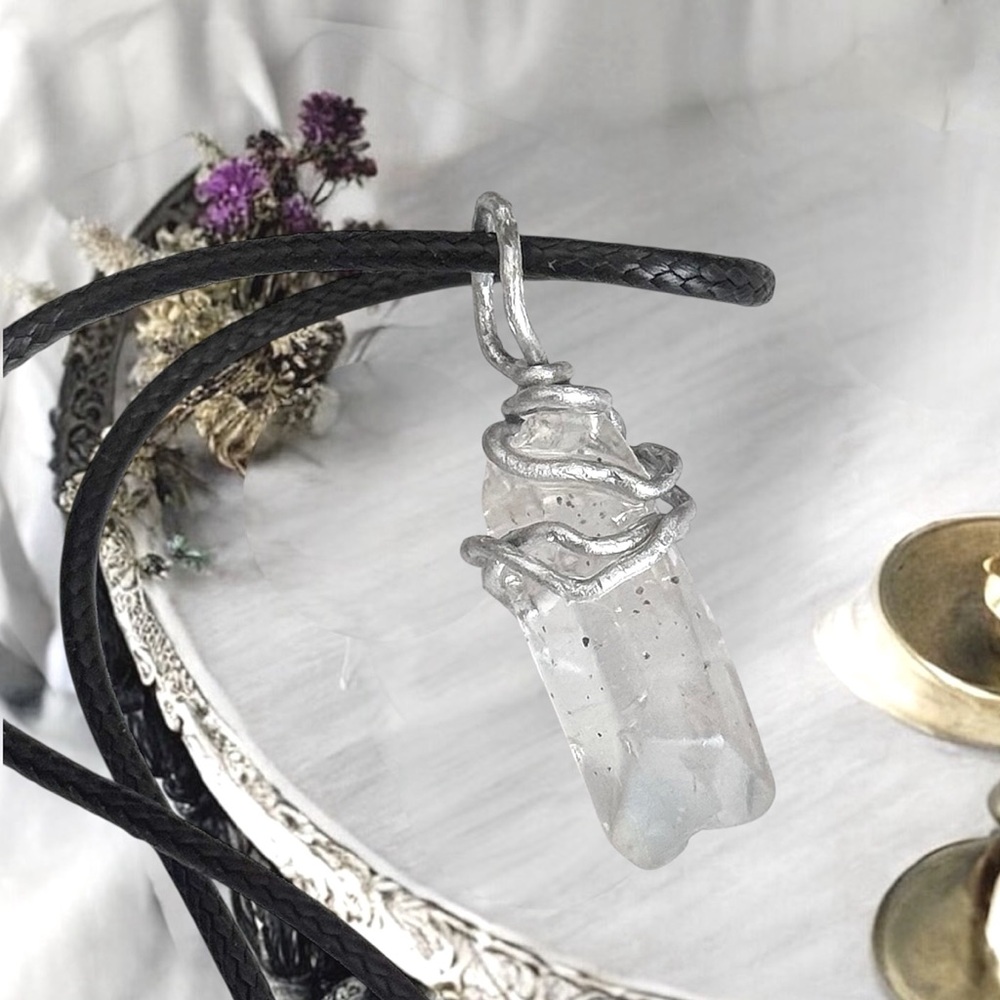 5 For $25💫Wire Wrapped Clear Quartz Pendant